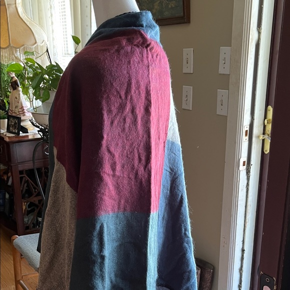 Color Block Poncho - Picture 2 of 9